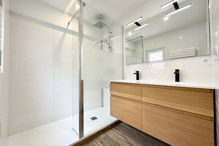 Ferienhaus für 4 Personen mit Balkon in Riantec, Côte des Mégalithes