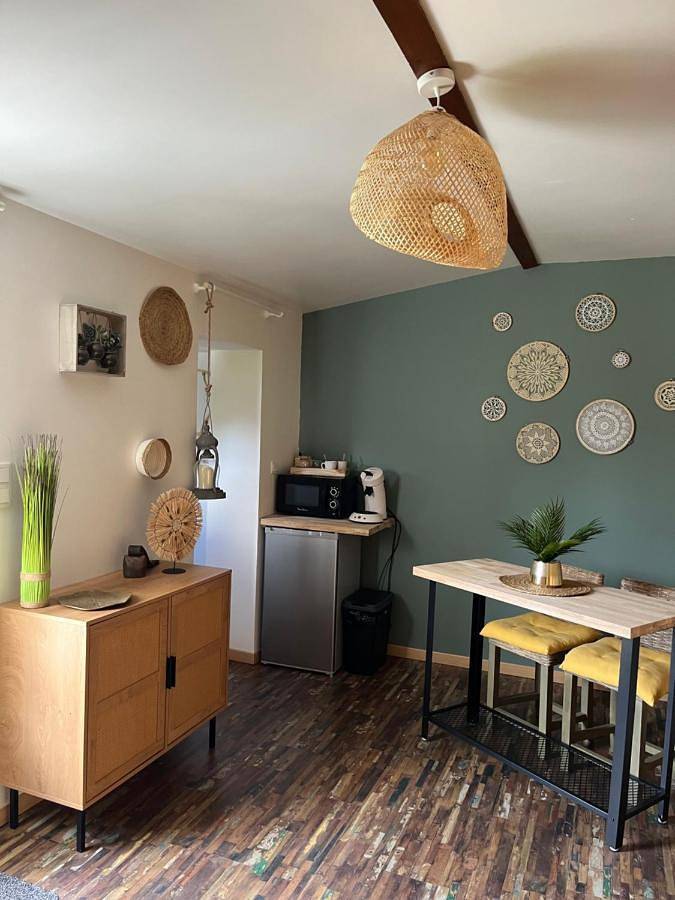 Location de vacances pour 2 personnes, avec jacuzzi et jardin à Quesnoy-le-Montant - 2