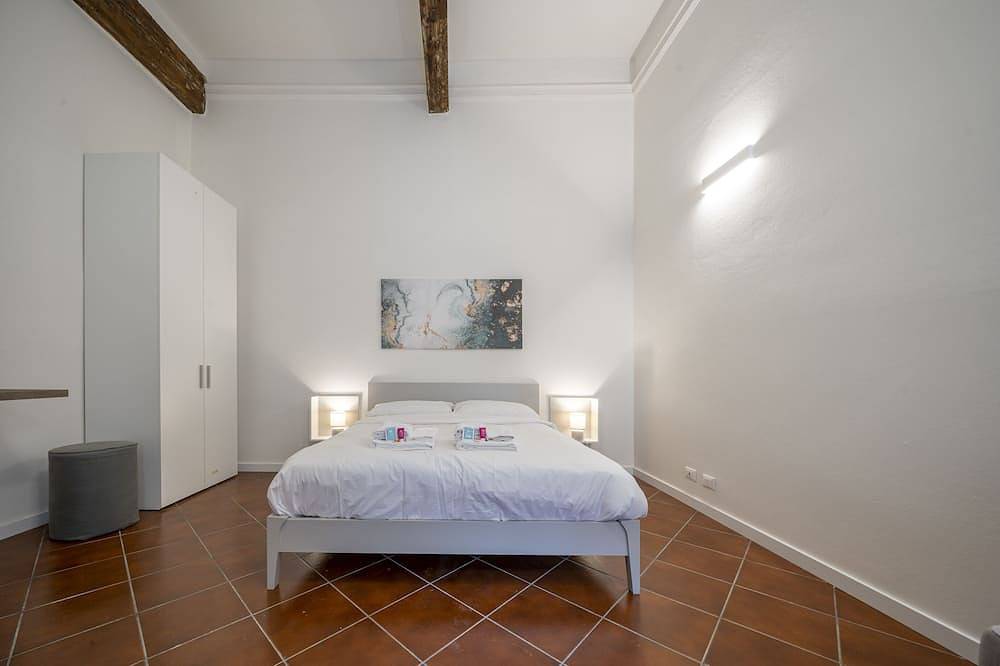 Entire apartment, [Ghirlandina] Fantastic loft in the city center in Modena, Modena Province