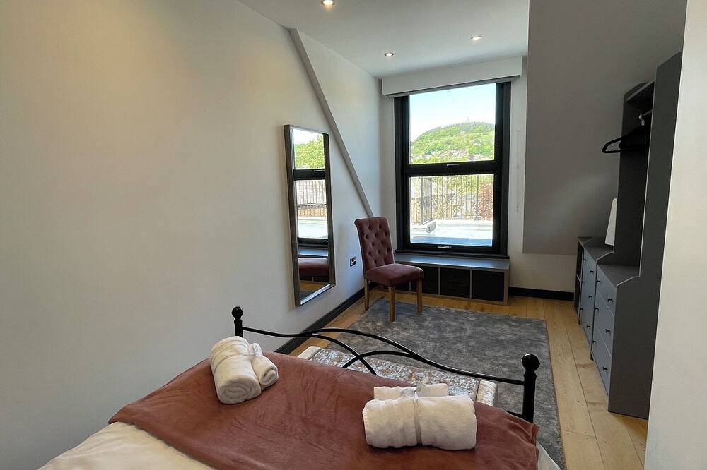 Chapelrow 3 luxury cottage in the peaks in Wirksworth, Derbyshire