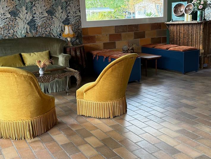 Mobile Home 'L Escale Cocooning D'hourtin' with Shared Pool and Private Terrace in Hourtin, Lesparre-Médoc region