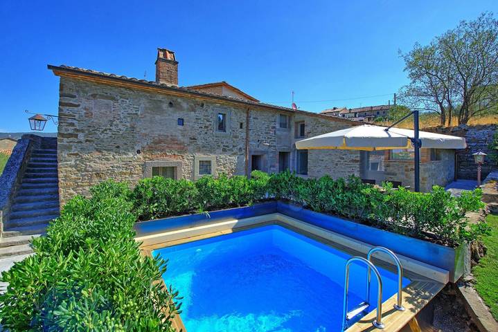 Villa for 6 people, with pool in Cortona