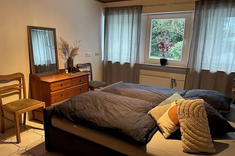 Ganze Wohnung, Ferienwohnung Wermelskirchen Tente 100qm mit Garten in Wermelskirchen, Rheinisch-Bergischer Kreis
