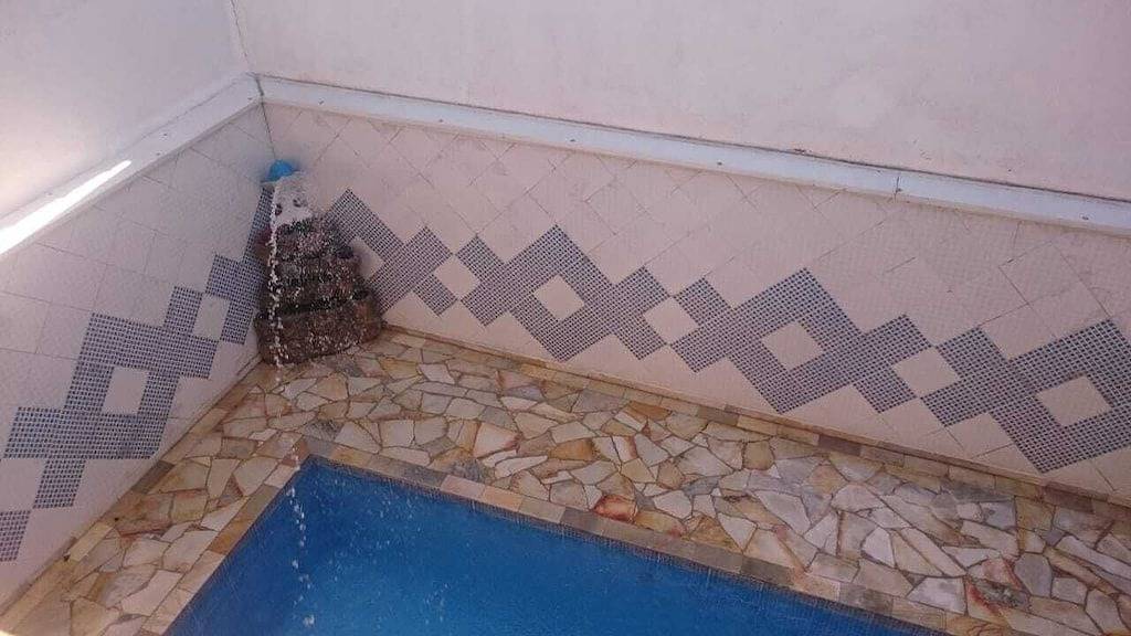 House In The Center Of Mongaguá, Quiet Street, Close To Banks, Market And Beach. in Mongaguá, Baixada Santista