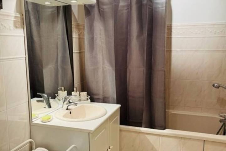 Entire apartment, Spacious apartment with free wifi and great views in Boulogne-sur-Mer, Boulogne-sur-Mer region