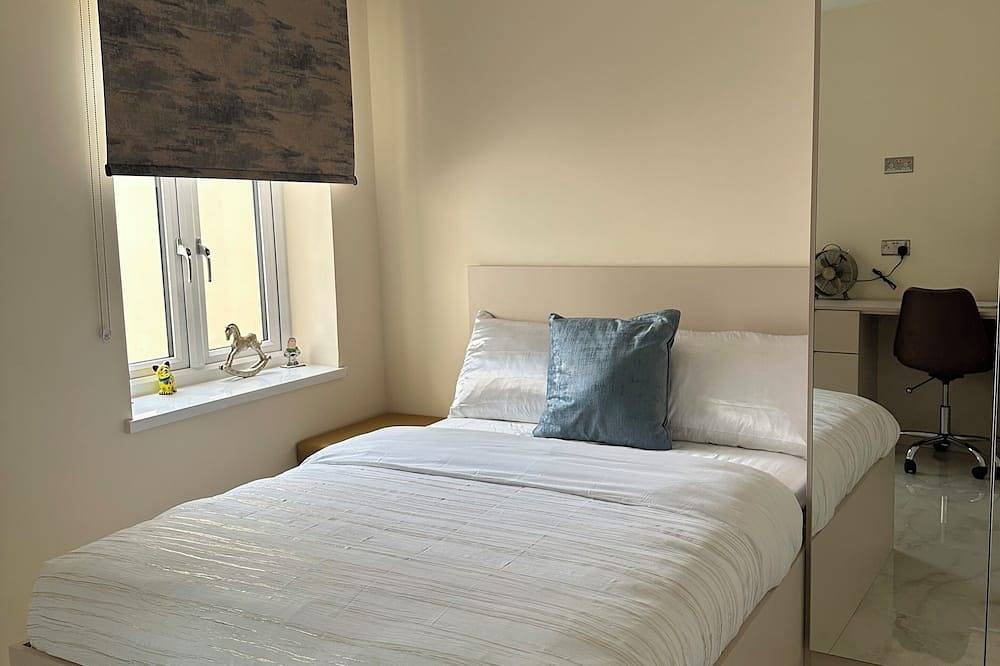 2 Bed Annexe in Surrey/Egham/Heathrow/Windsor in Thorpe Park, Surrey