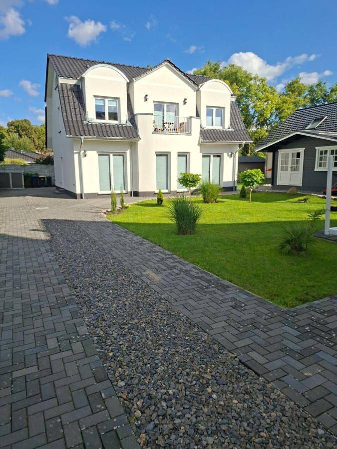 Ferienwohnung für 3 Personen, mit Terrasse und Garten