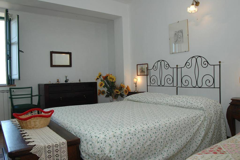 Appartement de vacances entier, Appartement de vacances pour 4 personnes avec balcon in Gioiosa Marea, Province de Messina