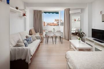 Holiday Rental for 3 People in Playa de Torre del Mar, Vélez-Málaga, Photo 1