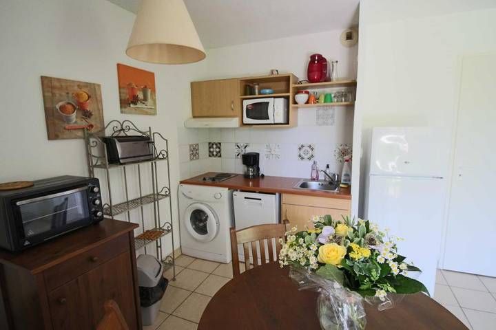 Gîte pour 3 personnes, avec piscine et jardin, animaux acceptés à Prayssac - 2