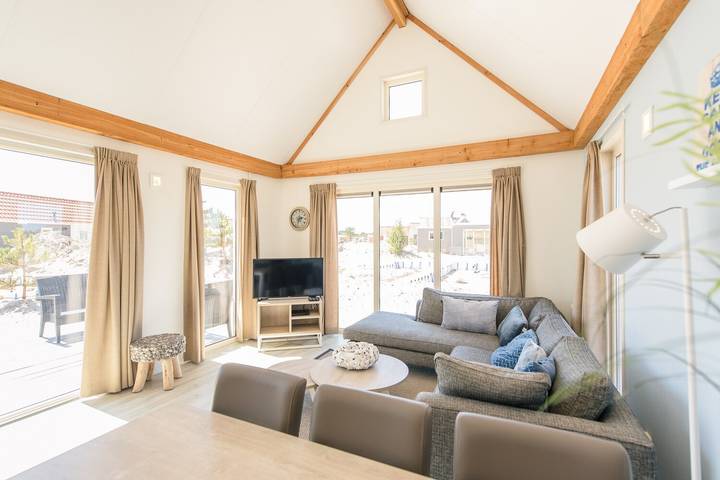 Strandhaus für 6 Personen, mit Balkon/Terrasse und Terrasse sowie Garten und Pool auf Ameland - 2