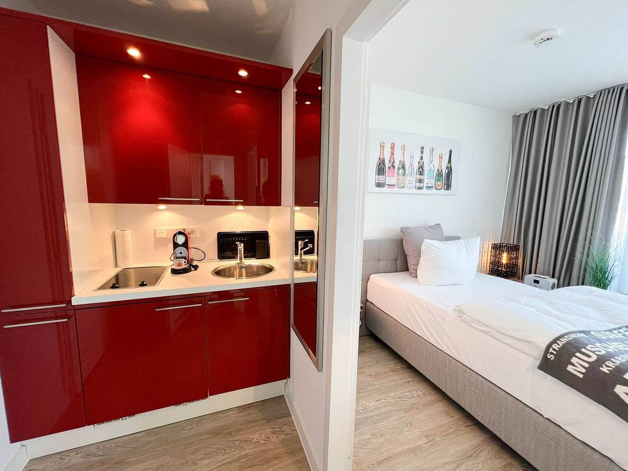 Ganze Wohnung, Das Appartement mit dem großen Herz für Alleinreisende.  Inkl. einem Mega Balkon in Westerland, Sylt (Gemeinde)
