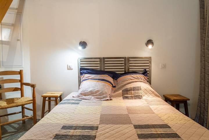 Gîte pour 3 personnes, avec terrasse, animaux acceptés à Saint-Germain-de-Calberte - 2