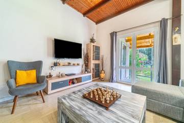 Holiday Apartment for 8 People in Corfu, Greece, Photo 4