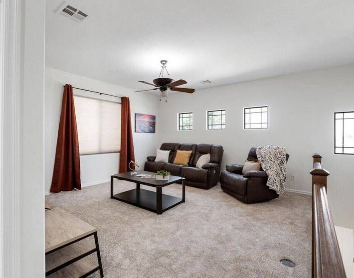 Vacation rental for 8 people, with pool and terrace in Queen Creek