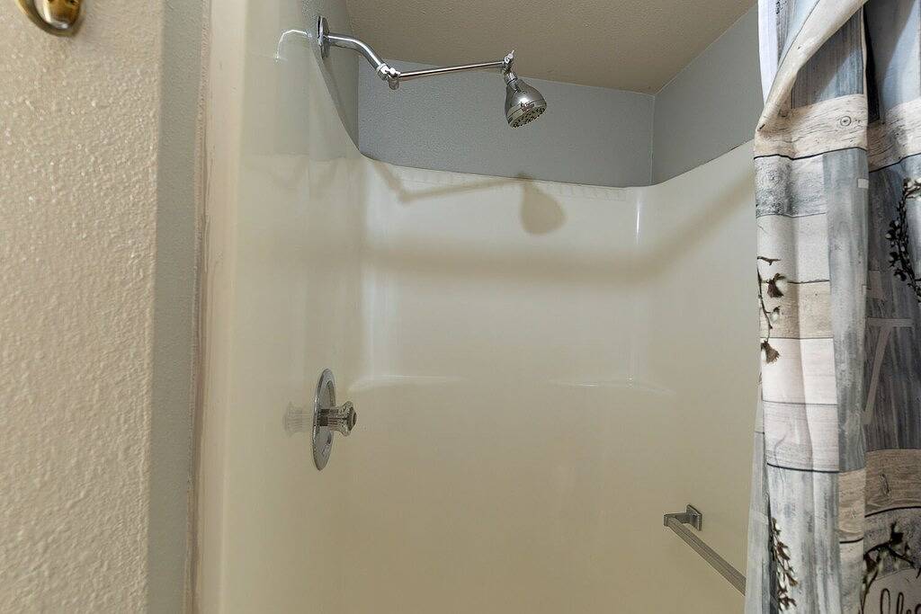 Neu! Balsam Cabin in der Nähe von Bass Lake / Yosemite National Park! in Madera County