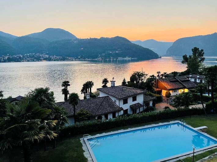 Ferienwohnung für 2 Personen, mit Pool und Garten sowie Terrasse und Seeblick - 1