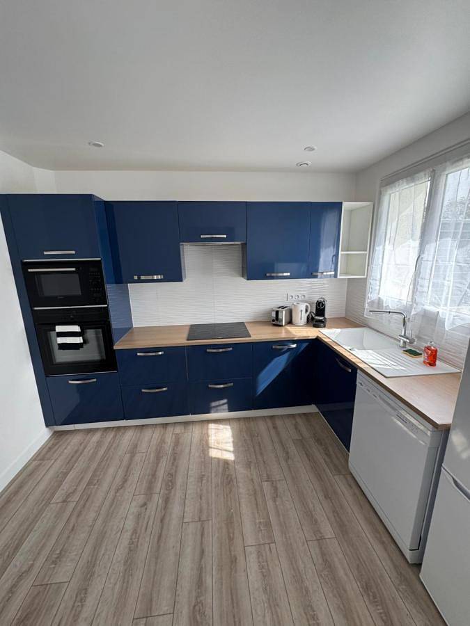 Appartement entier, Two-Bedroom Apartment in Morangis, Essonne