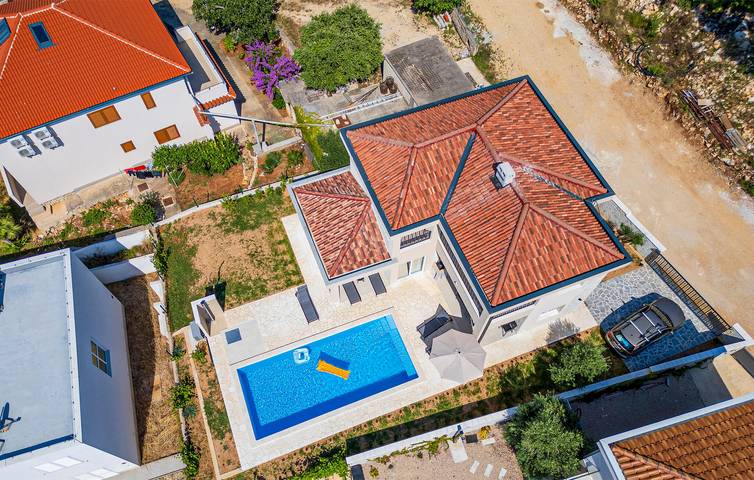 Ferienhaus für 8 Personen, mit Pool und Terrasse in Novalja - 3