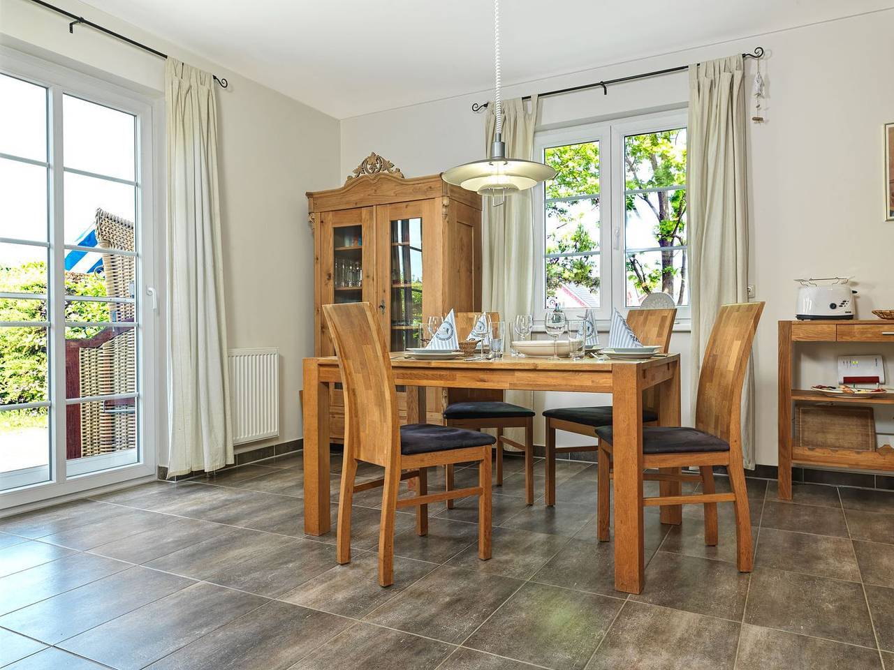 Haus Bernsteinhof - Wohlfühl-Urlaub in ruhiger Lage. in Am Schwarzen Busch, Nordwestmecklenburg (Wismar und Umgebung)