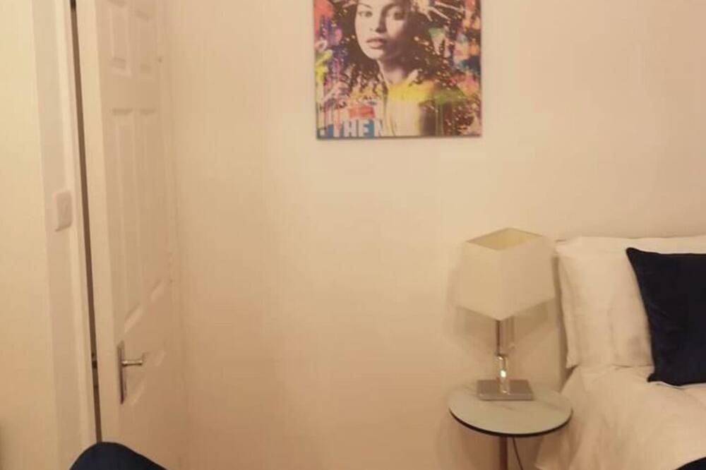 Entire apartment, Lovely studio - perfect weekend stay in Cork in Cork, County Cork