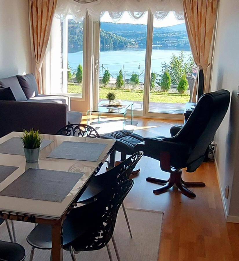 Geheel appartement, Bjørnestrand Fjordside View in Bergen, Vestland