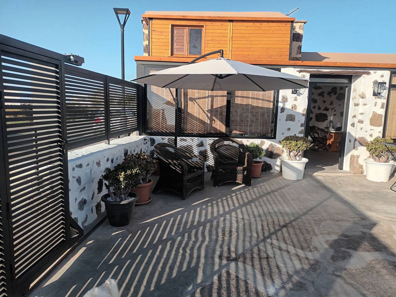 Casa Abuela María avec terrasse privée et Wi-Fi in Lajares, La Oliva