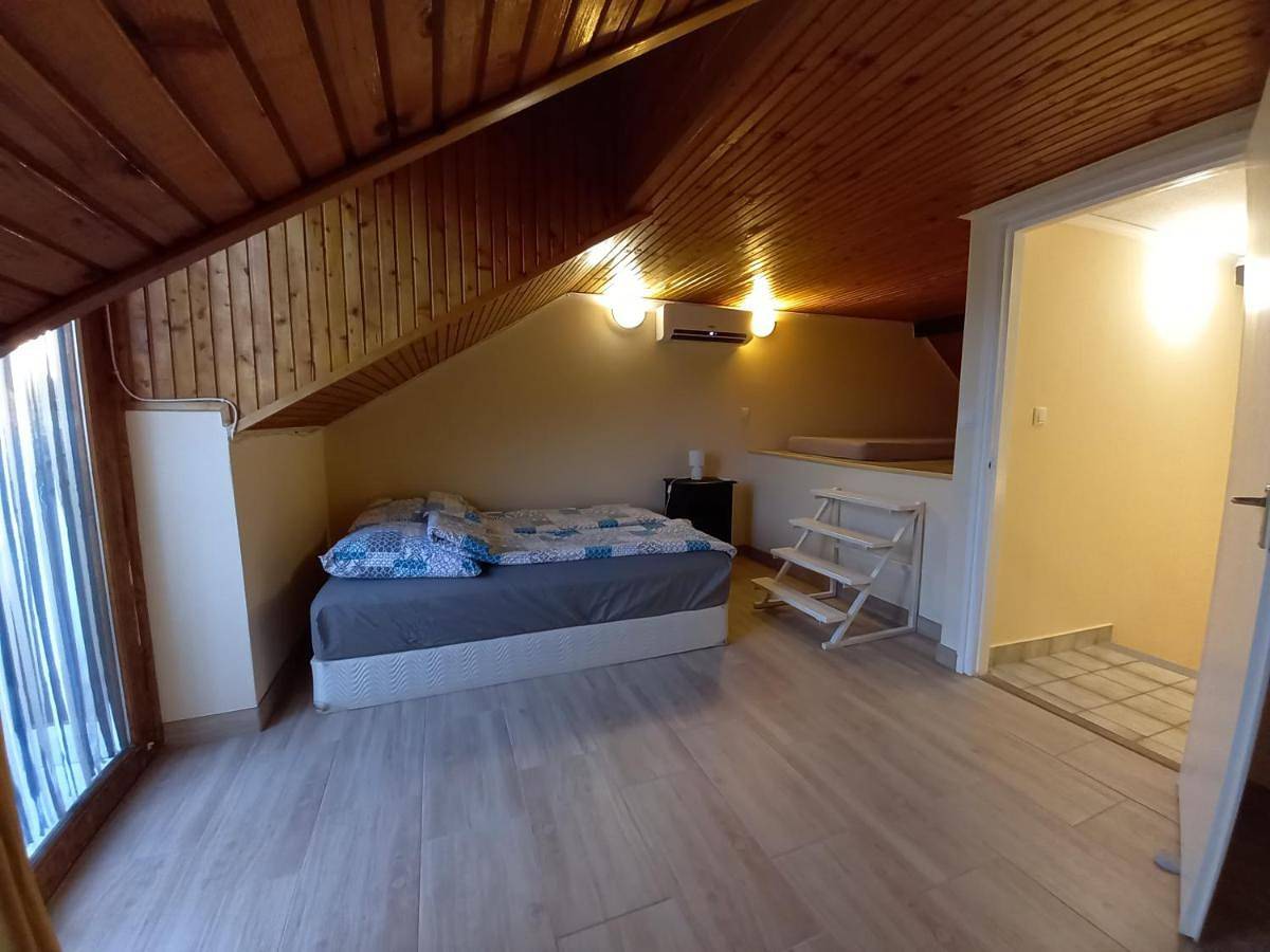 Ganze Wohnung, Malibu Apartment Balaton North in Balatonalmadi, Plattensee nordufer