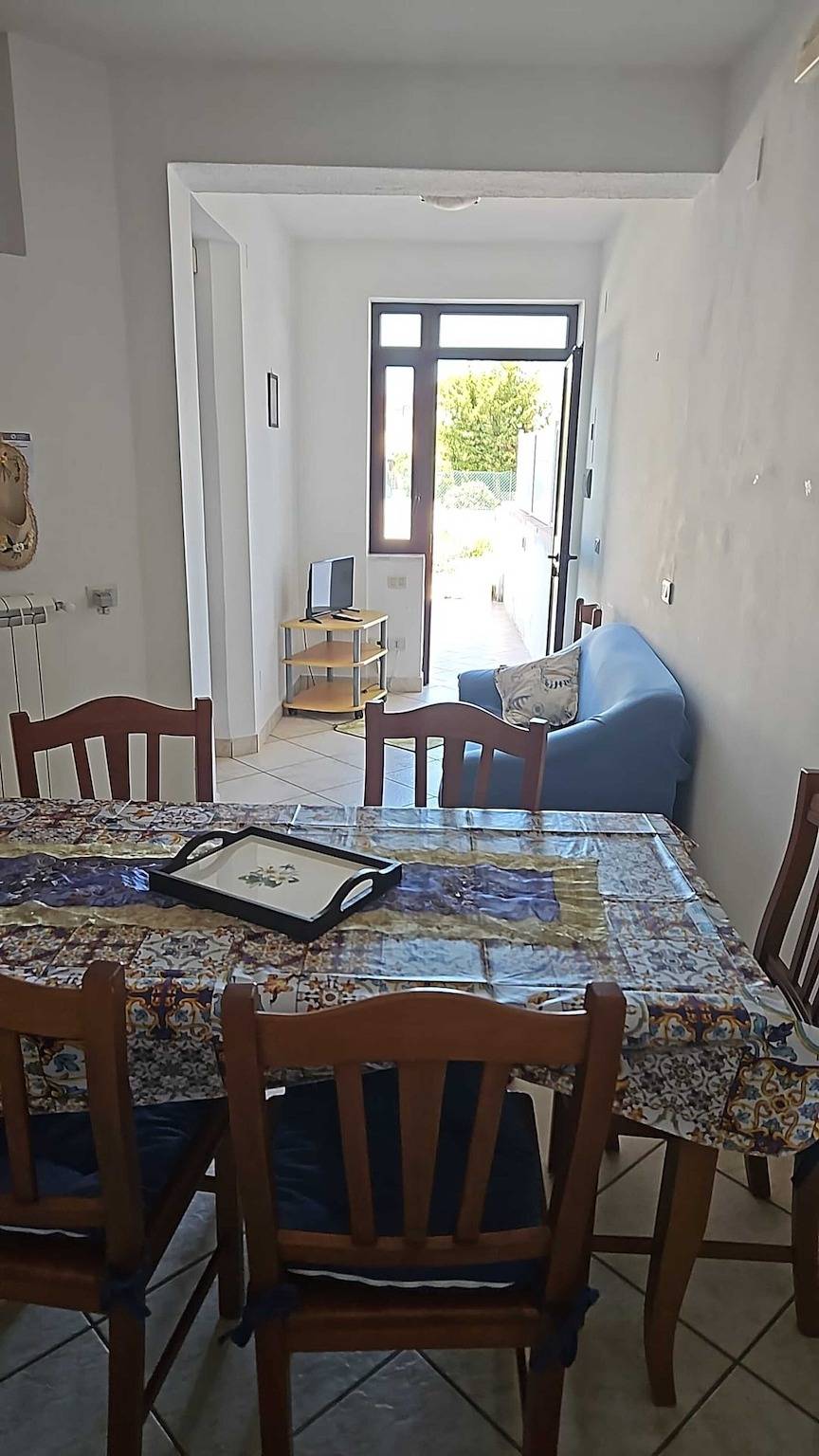 Ganze Wohnung, Appartamento Ortensia Mare mit Meerblick, Wlan und Klimaanlage in Licinella - Torre di Paestum, Cilento