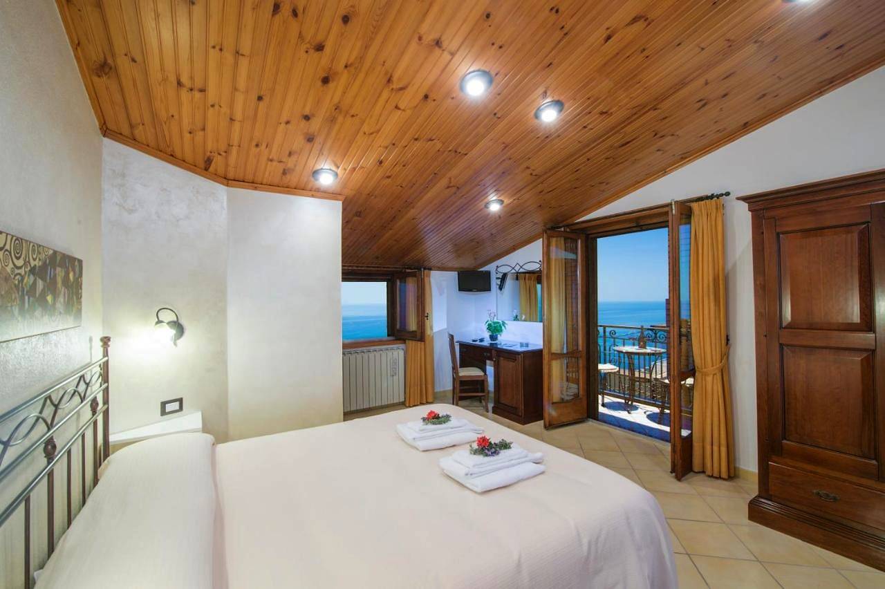 B&B Il Nespolo in San Michele Salerno, Furore