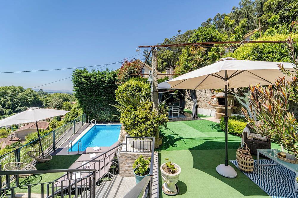 Casa das Caldas - dream home with private pool on the way to Geres in Caldelas, Sequeiros e Paranhos, Braga District