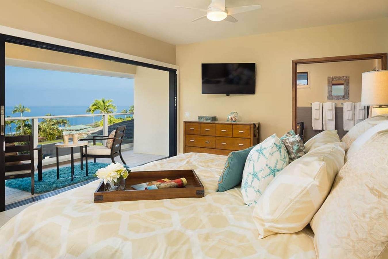 Gated Keauhou Residences w/Ocean Views & Pool! in Keauhou, Kahaluu-Keauhou