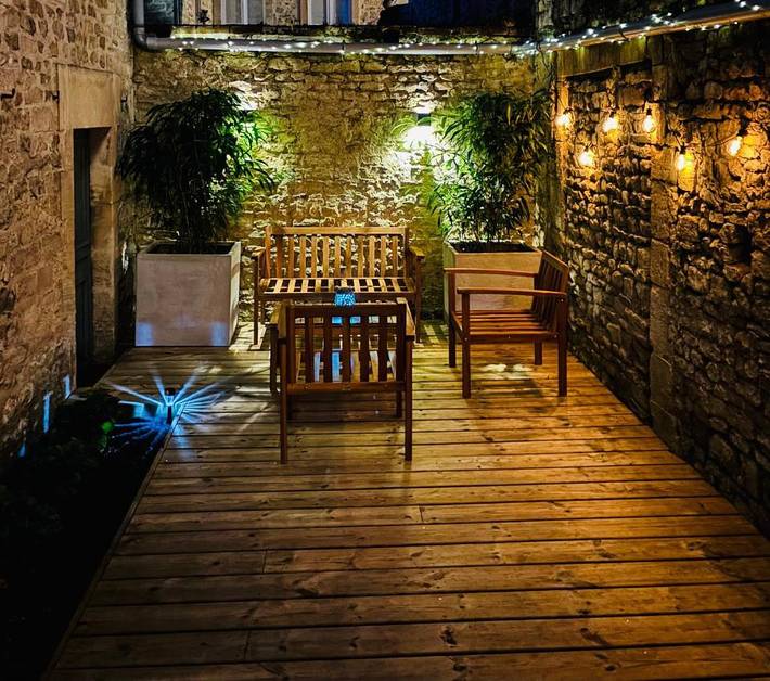 Gîte pour 2 personnes, avec terrasse dans Office De Tourisme De Bayeux - 4