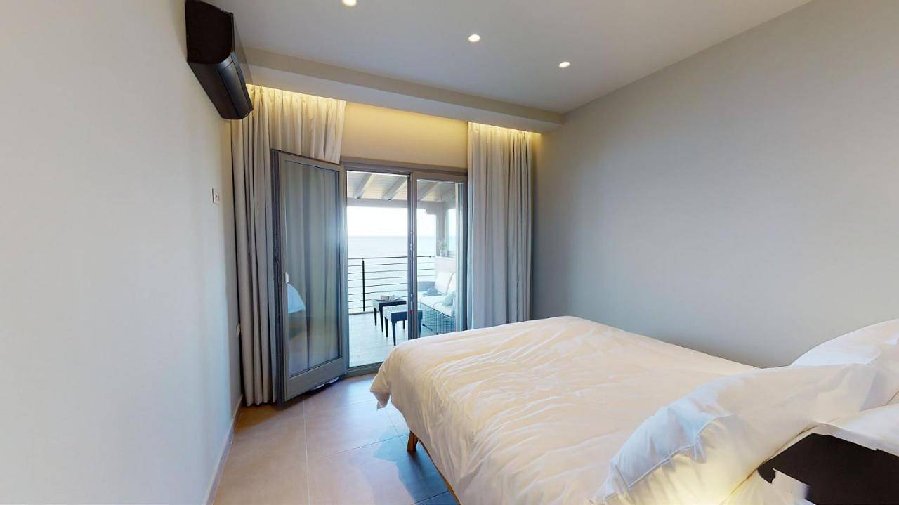 Junior Suite with Sea View in Chorefto, Zagora