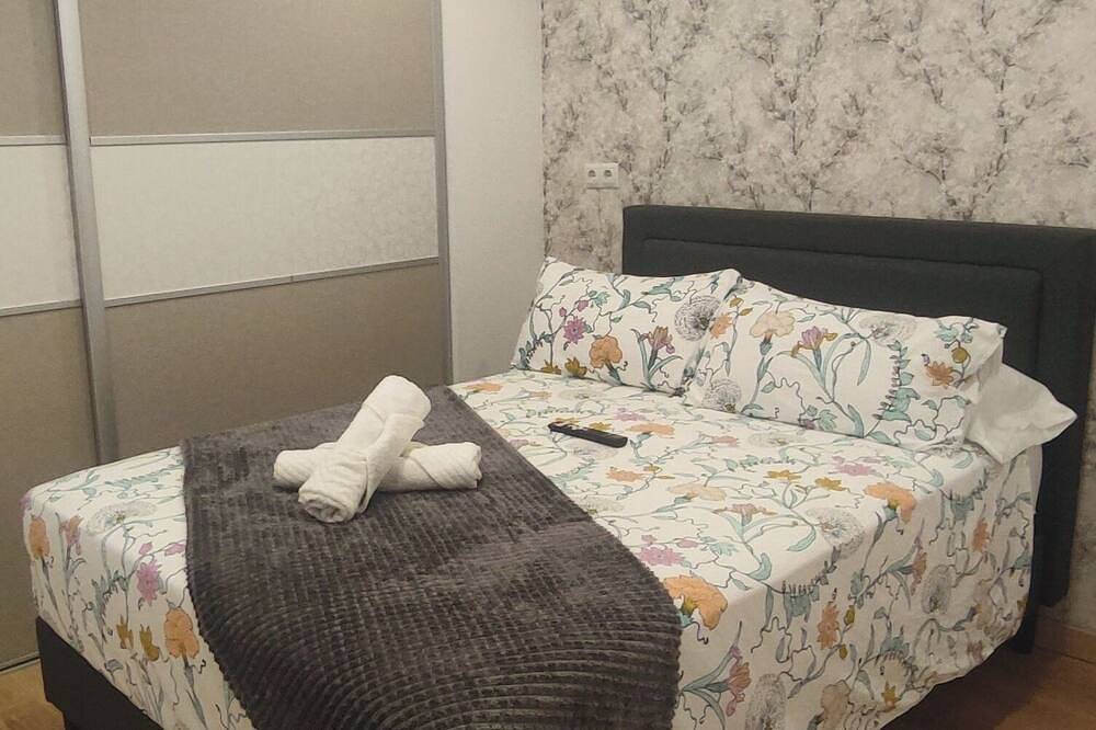 Casa De Invitados De Jacky & Fredy in El Astillero, Costa de Cantabria