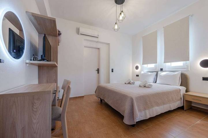 Villa Nefeli, Avec Vue Montagne, Piscine Privée Et Jardin in Région de Réthymnon
