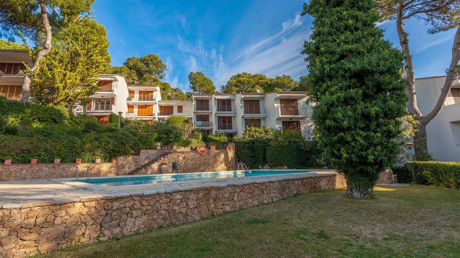 Entire apartment, Cliper K2-Apartment with pool-Llafranc-Costa Brava in Llafranc, Palafrugell