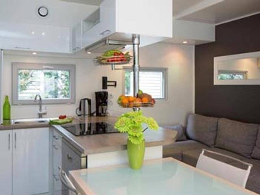 Sunêlia Domaine de Champé - Mobilheim 4 personen - Sunêlia Luxe Taos 2 Schlafzimmer / 2 Badezimmer 35m² - Tv - Lv - Überdachte Terrasse - Bettwäsche vorhanden in Bussang, Regionaler Naturpark Belchen der Vogesen