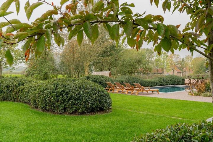 Location de vacances pour 14 personnes, avec piscine et sauna ainsi que vue et jardin à Oostkamp - 4