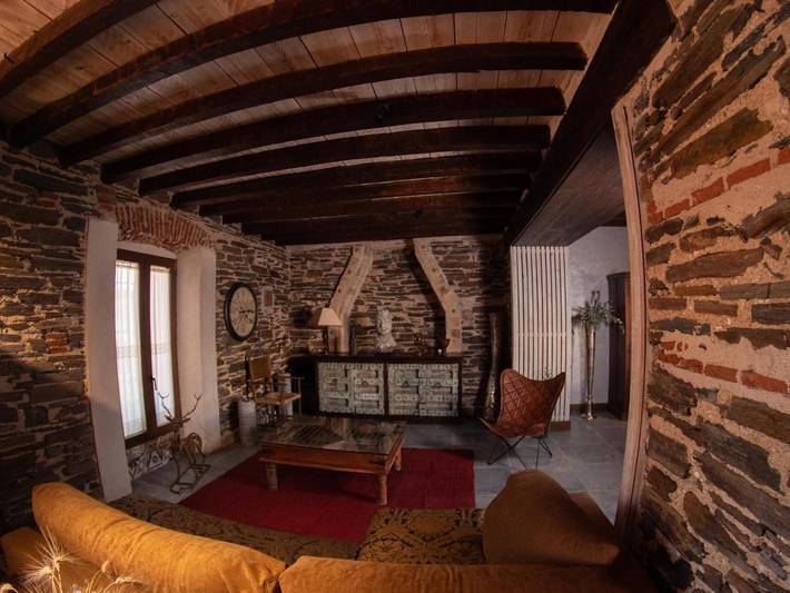 Casa rural para 11 personas, con jardín y piscina - 1