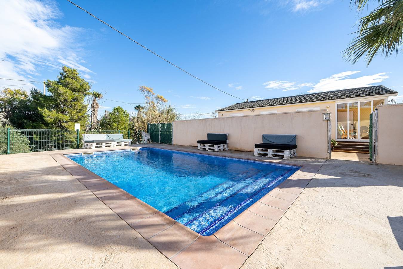 Maison de vacances "La Marquesa" avec piscine, jardin et Wi-Fi partagés. in Terres de l'Èbre, Delta de l'Ebre