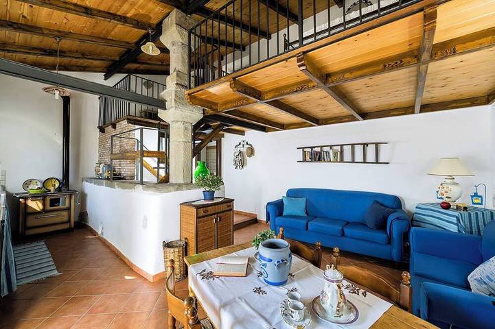 Location de vacances pour 8 personnes, avec jardin et balcon à Graniti - 2