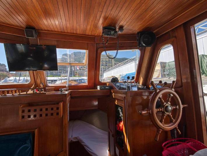 Bateau pour 4 personnes, avec terrasse et vue en Provence-Alpes-Côte d'Azur - 4