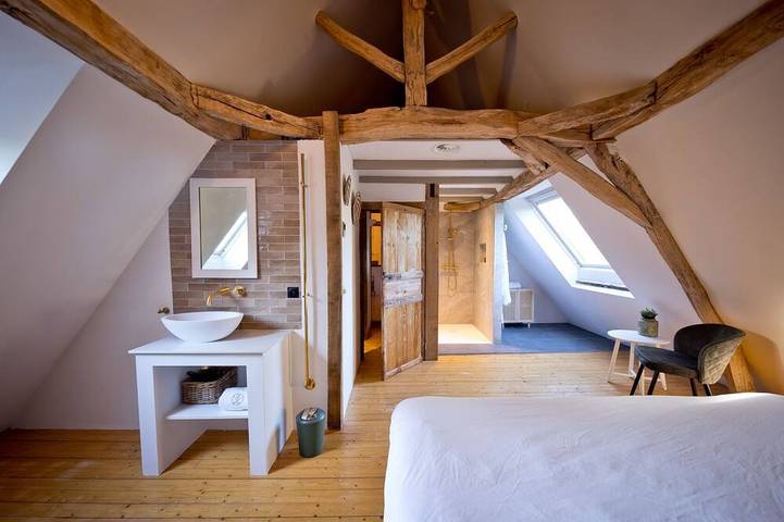 Location de vacances pour 7 personnes, avec jardin et piscine à Naussannes - 2