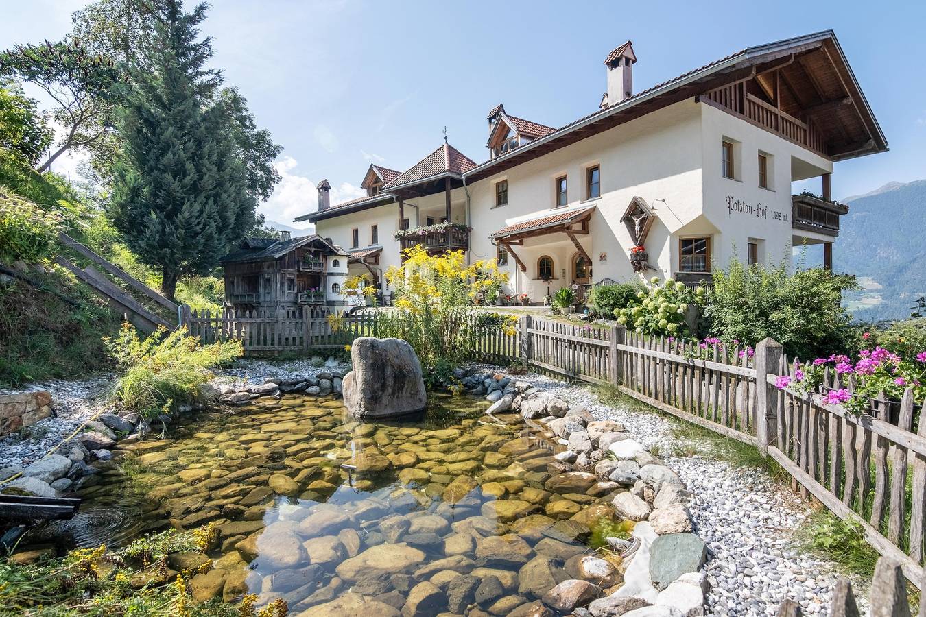 Ganze Wohnung, Ferienwohnung 'Patztauhof Glurnser Köpfl' mit Bergblick, privater Terrasse und Wlan in Schluderns, Saldurkamm