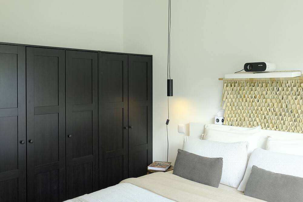 Villa Várzea - The Black Cabin in São Miguel Island, Várzea