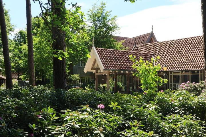 Hotel für 2 Personen, mit Balkon und Terrasse sowie Garten und Pool in Lattrop-Breklenkamp