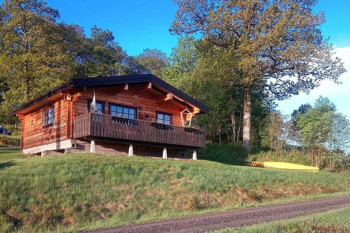 Ferienhaus für 6 Personen, mit Balkon und Garten