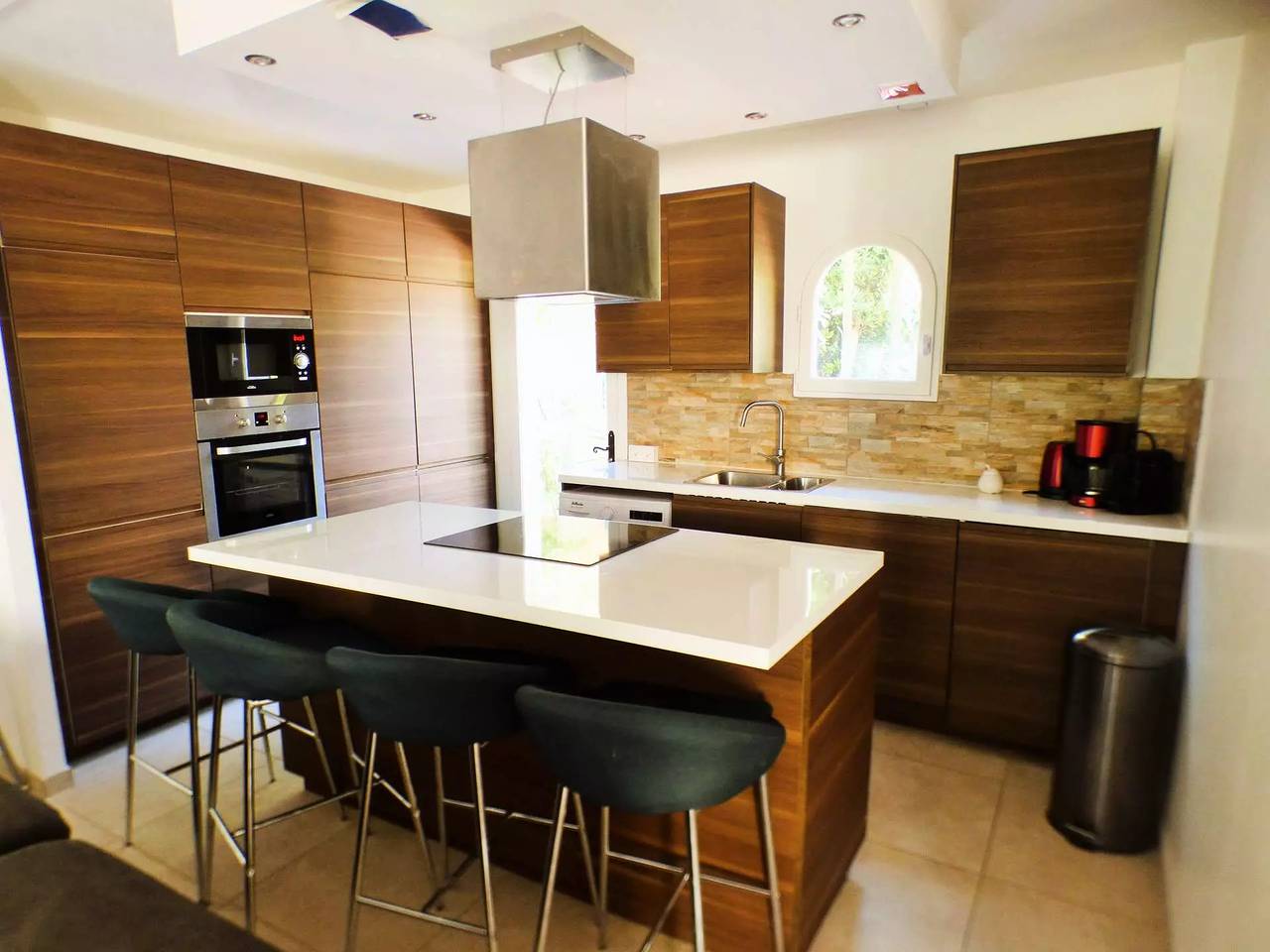 Villa 3 chambres, piscine chauffée, climatisation, Wifi in Six-Fours-les-Plages, Côte méditerranéenne (France)