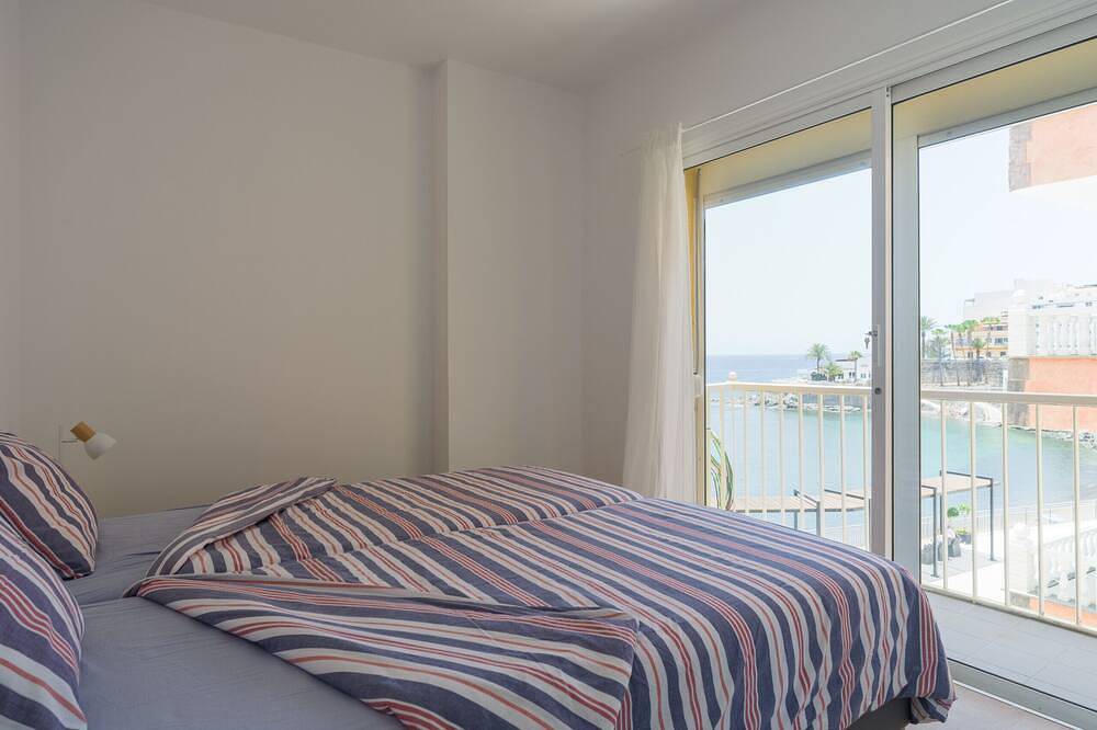 Entire apartment, Marañuelas Beach Suites Arguineguin in Arguineguin, Mogán